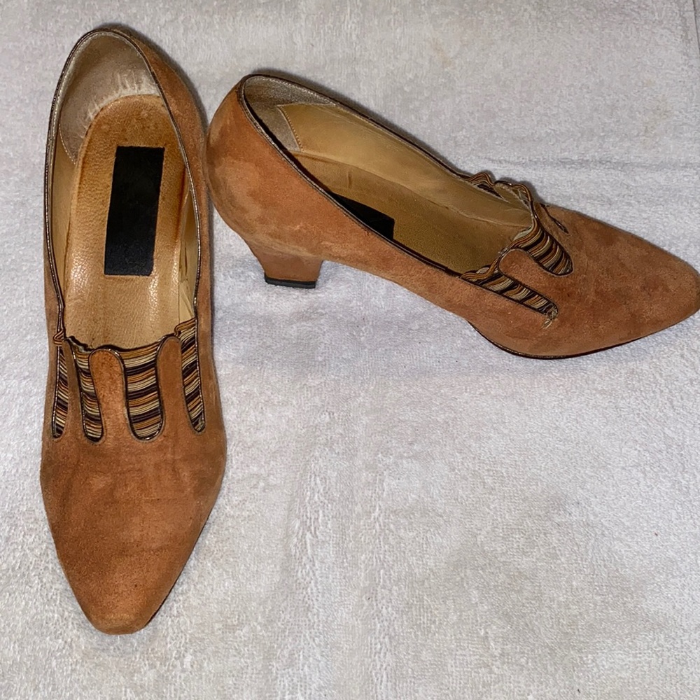 Tan square toe vintage heels